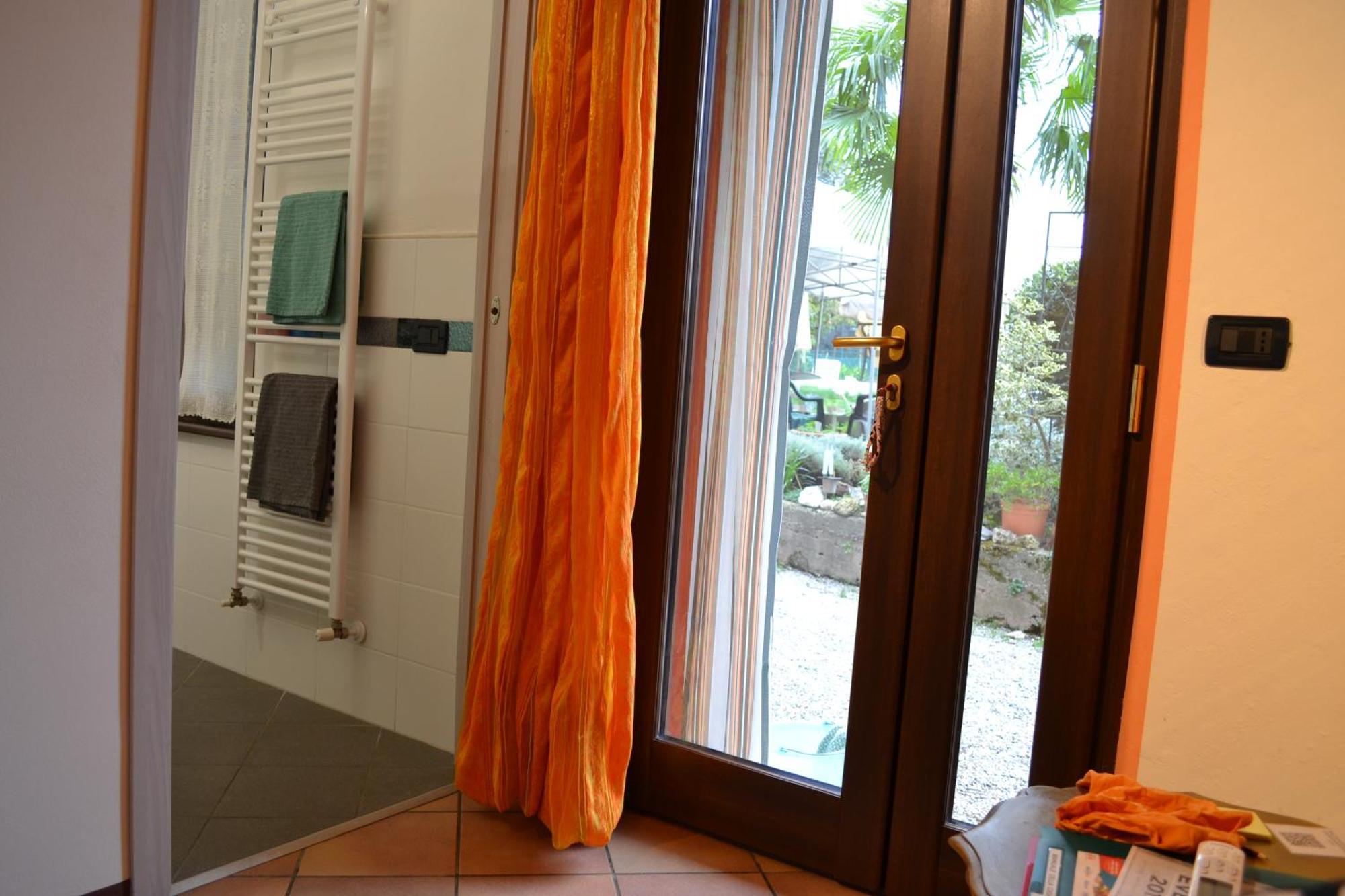 B&B Casa Mia デセンツァーノ・デル・ガルダ 部屋 写真